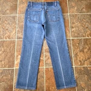 Levi's Straight Leg Medium Blue Denim Jeans